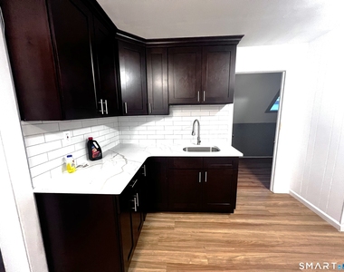 1485 Iranistan Avenue - Photo Thumbnail 2