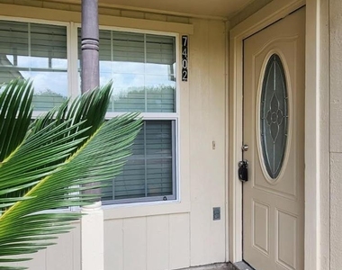 7402 Alegria Drive - Photo Thumbnail 2