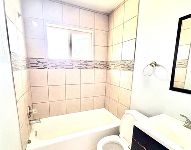 7402 Alegria Drive - Photo Thumbnail 18