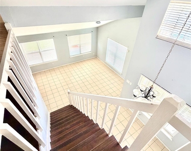 7402 Alegria Drive - Photo Thumbnail 9