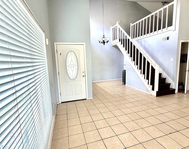7402 Alegria Drive - Photo Thumbnail 5