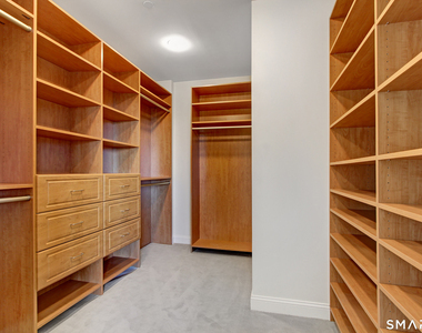 100 Parrott Drive - Photo Thumbnail 18