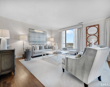 100 Parrott Drive - Photo Thumbnail 7