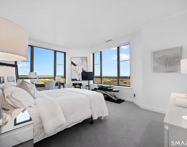 100 Parrott Drive - Photo Thumbnail 19