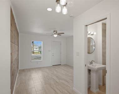 3516 Orange Street - Photo Thumbnail 5