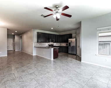 29319 Dunns Creek Court - Photo Thumbnail 3