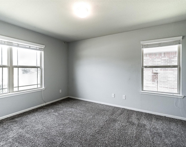 29319 Dunns Creek Court - Photo Thumbnail 15