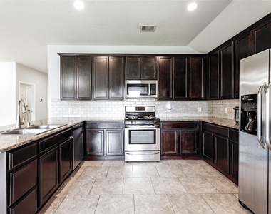 29319 Dunns Creek Court - Photo Thumbnail 5