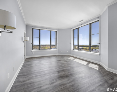 100 Parrott Drive - Photo Thumbnail 13
