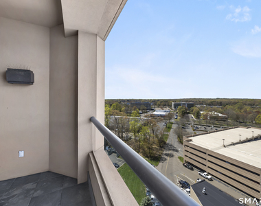 100 Parrott Drive - Photo Thumbnail 7