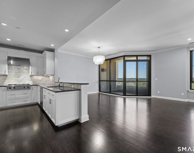 100 Parrott Drive - Photo Thumbnail 1