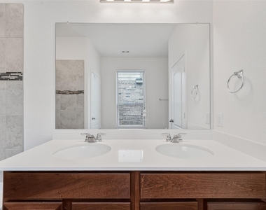 25611 Reign Wayman Court - Photo Thumbnail 37