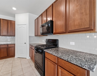 25611 Reign Wayman Court - Photo Thumbnail 14
