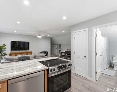 88 Orcutt Drive - Photo Thumbnail 7