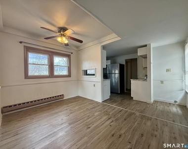 39 Waterbury Road - Photo Thumbnail 2