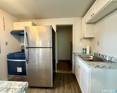 39 Waterbury Road - Photo Thumbnail 5