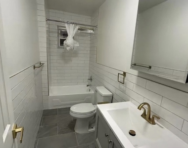 268 Davenport Avenue - Photo Thumbnail 6