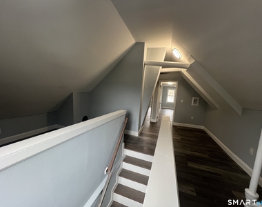 268 Davenport Avenue - Photo Thumbnail 16