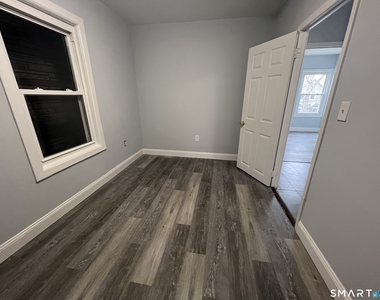 268 Davenport Avenue - Photo Thumbnail 10
