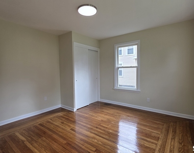 782 Center Street - Photo Thumbnail 12