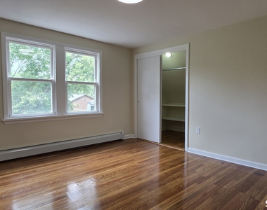 782 Center Street - Photo Thumbnail 26