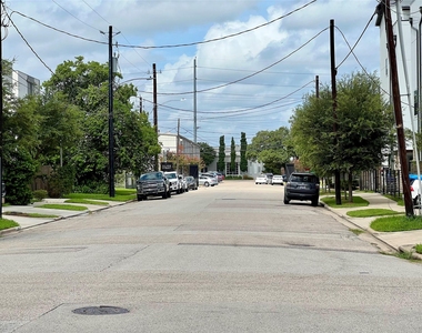 1518 Sabine Street - Photo Thumbnail 42