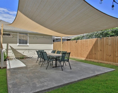 1518 Sabine Street - Photo Thumbnail 38