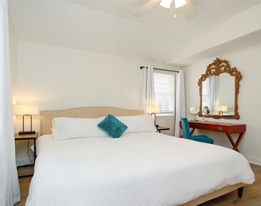 1518 Sabine Street - Photo Thumbnail 24