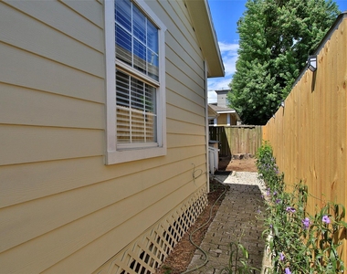 1518 Sabine Street - Photo Thumbnail 40