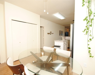 6363 Provident Green Drive - Photo Thumbnail 10