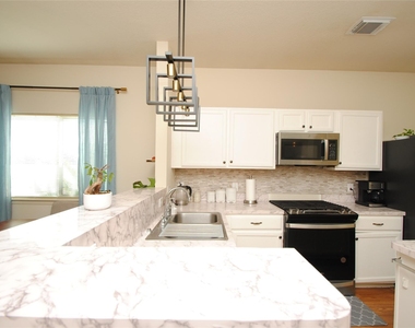 6363 Provident Green Drive - Photo Thumbnail 7