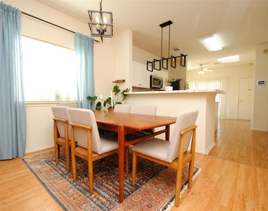 6363 Provident Green Drive - Photo Thumbnail 6