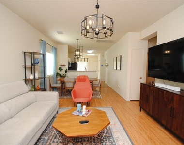 6363 Provident Green Drive - Photo Thumbnail 4
