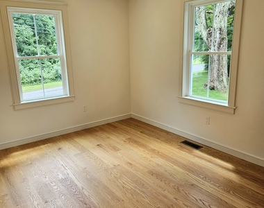 15 Brook Street - Photo Thumbnail 24