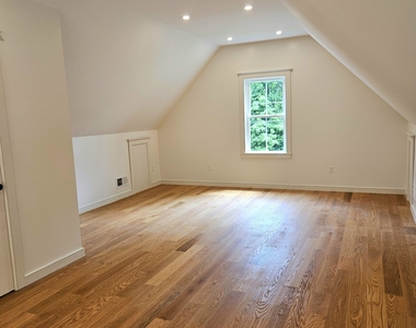 15 Brook Street - Photo Thumbnail 17