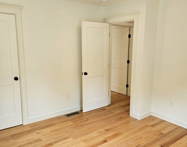15 Brook Street - Photo Thumbnail 26