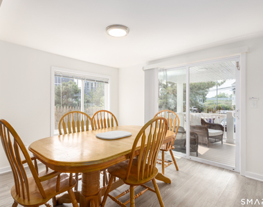 989 Fairfield Beach Road - Photo Thumbnail 9