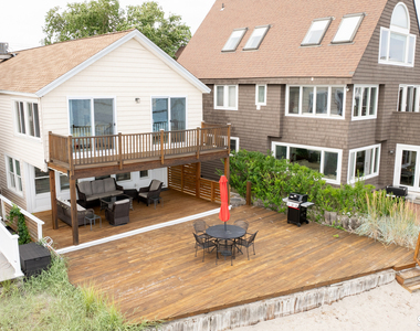 989 Fairfield Beach Road - Photo Thumbnail 4