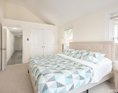 989 Fairfield Beach Road - Photo Thumbnail 18