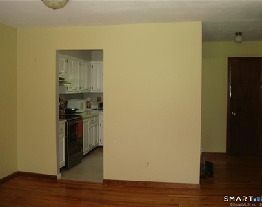 41 Prange Road - Photo Thumbnail 10