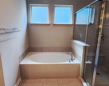 9523 Caddo Ridge Lane - Photo Thumbnail 20
