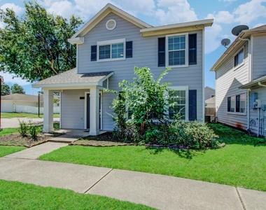 6117 Settlers Square Lane - Photo Thumbnail 1