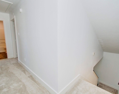 6117 Settlers Square Lane - Photo Thumbnail 27