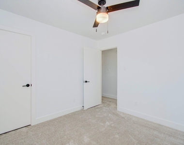 6117 Settlers Square Lane - Photo Thumbnail 29