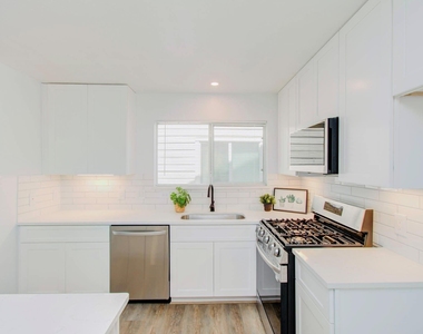 6117 Settlers Square Lane - Photo Thumbnail 18
