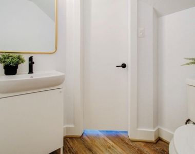 6117 Settlers Square Lane - Photo Thumbnail 7