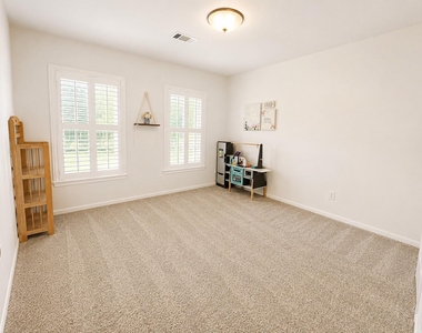 2123 Shadow Park Drive - Photo Thumbnail 11