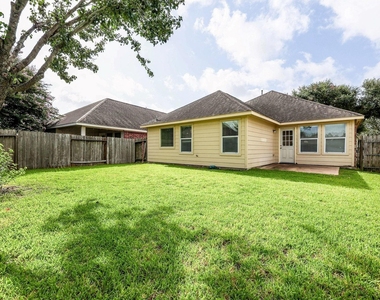 11123 Overland Trail Drive - Photo Thumbnail 18