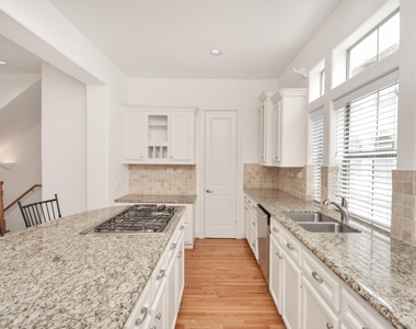 5815 Lacy Street - Photo Thumbnail 23