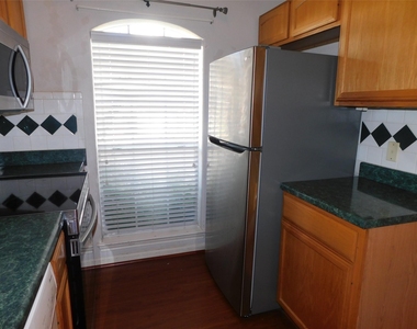 2710 Grants Lake Blvd - Photo Thumbnail 5